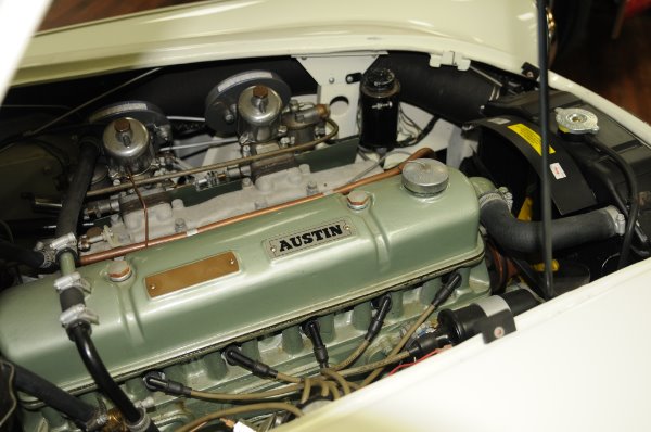 Used-1961-Austin-Healey-3000--BT7