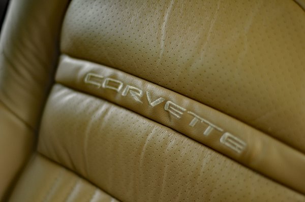 Used-2000-Chevrolet-Corvette