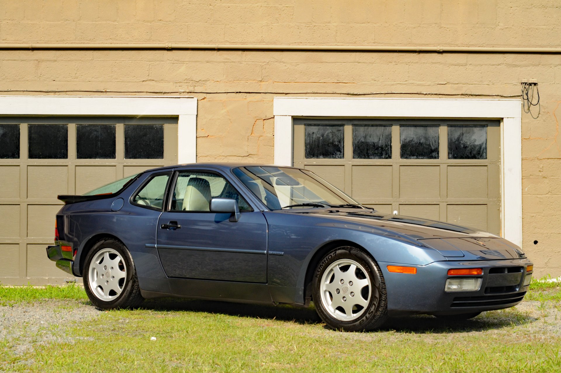 Porsche 944 s2