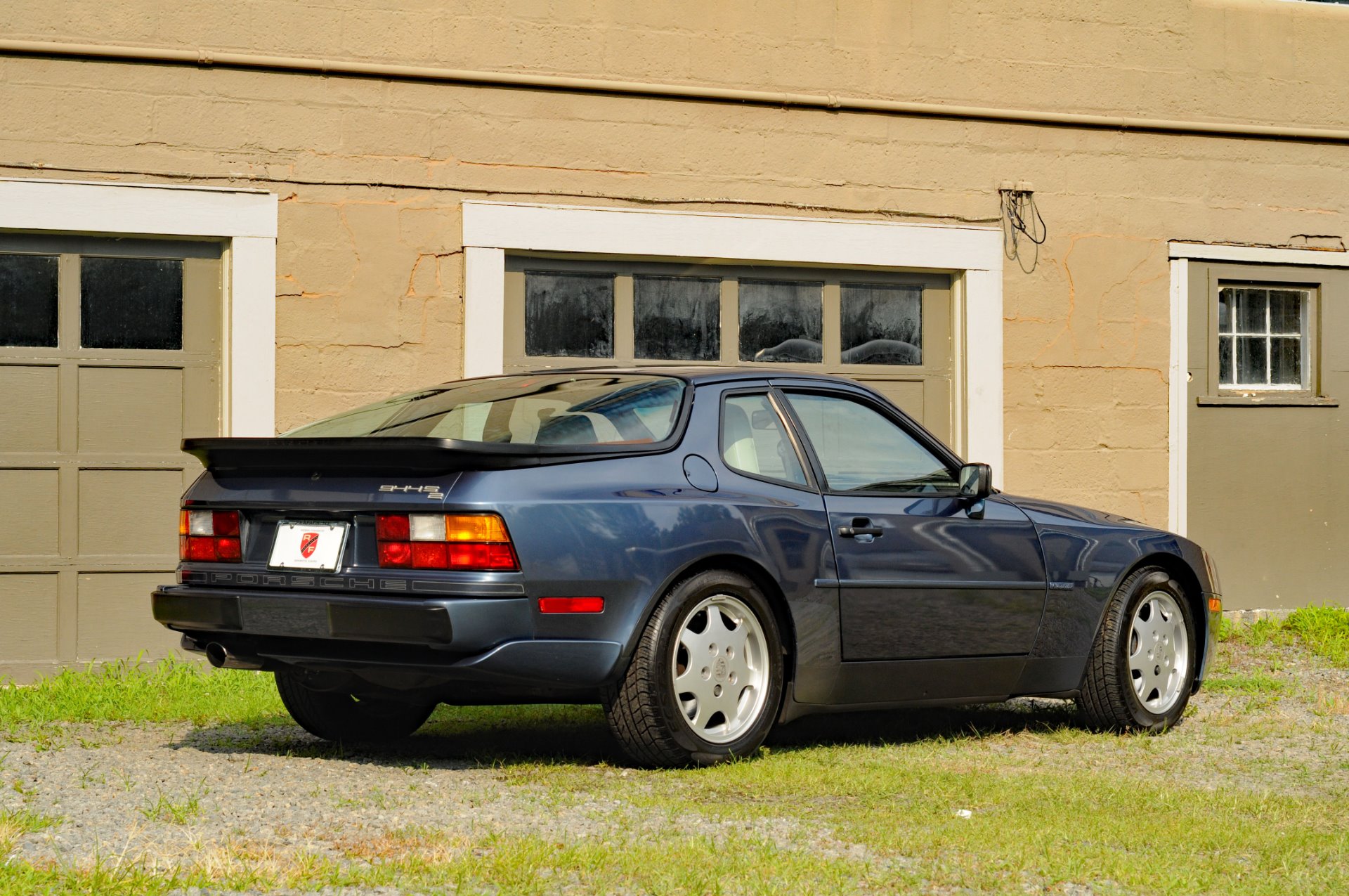 Porsche 944 s2