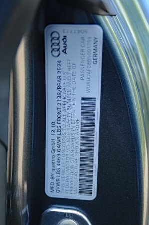 Used-2011-Audi-R8-42-quattro-Spyder-6-Speed