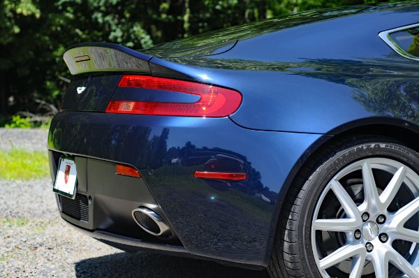 Used-2014-Aston-Martin-V8-Vantage-Manual-Coupe