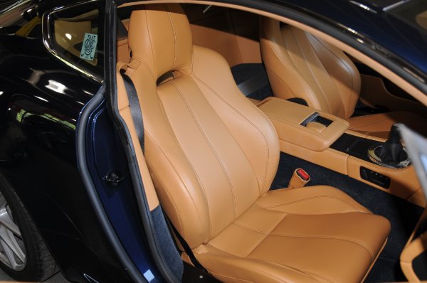 Used-2014-Aston-Martin-V8-Vantage-Manual-Coupe