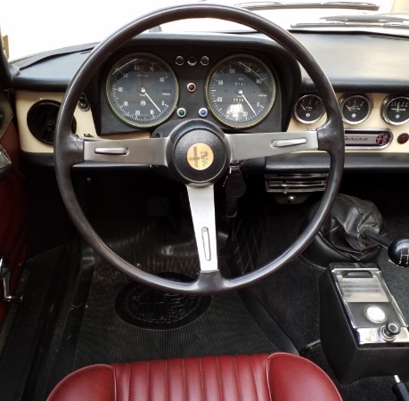 Used-1969-Alfa-Romeo-Duetto-Spider
