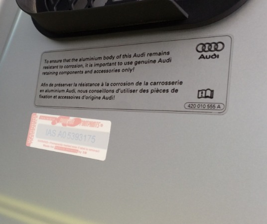 Used-2014-Audi-R8-52-quattro-Spyder