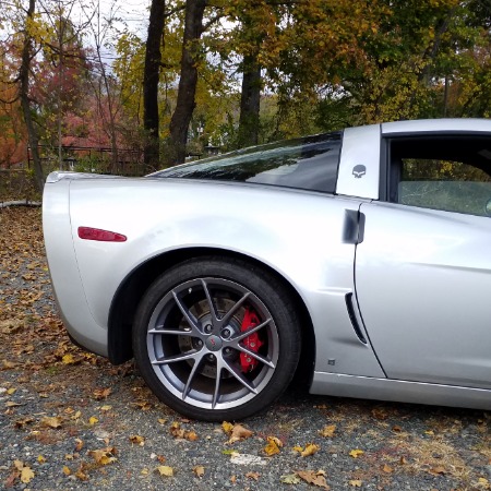 Used-2009-CHEVROLET-CORVETTE-Z-06-Z-06