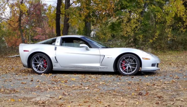 Used-2009-CHEVROLET-CORVETTE-Z-06-Z-06