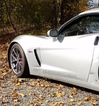 Used-2009-CHEVROLET-CORVETTE-Z-06-Z-06