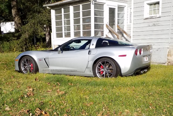 Used-2009-CHEVROLET-CORVETTE-Z-06-Z-06
