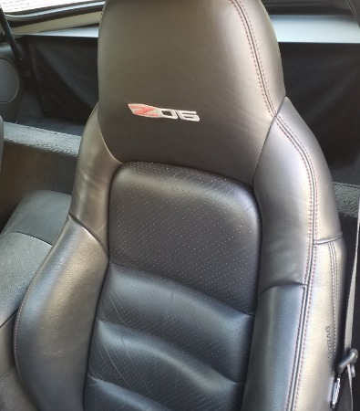 Used-2009-CHEVROLET-CORVETTE-Z-06-Z-06