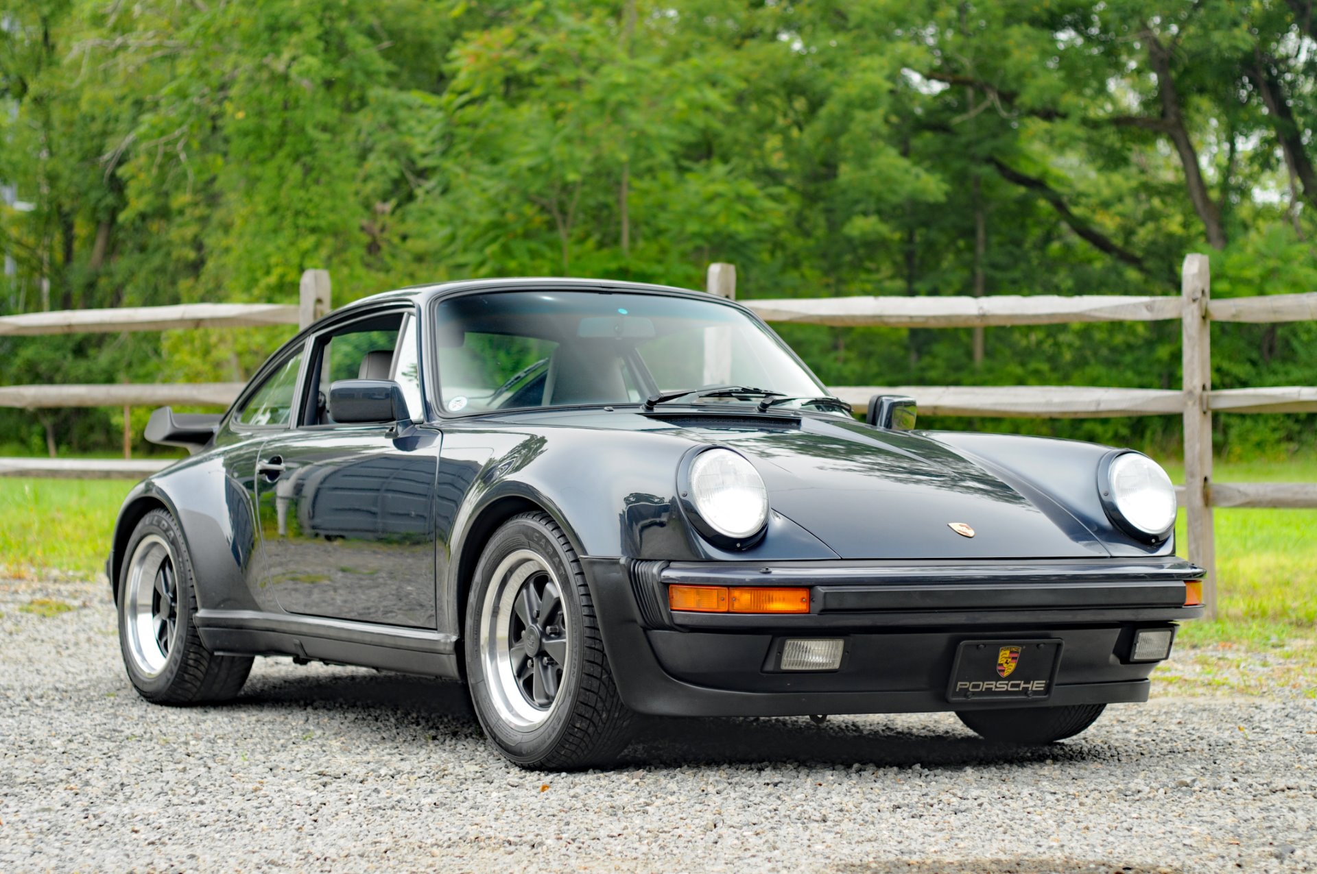 Porsche 911 Carrera 1986